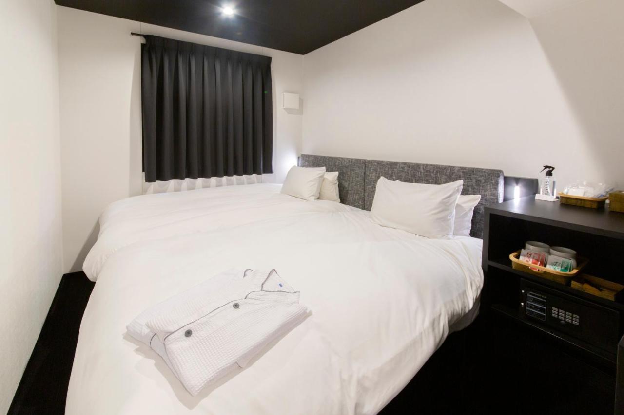 Hotel Trad Replay Ōsaka Extérieur photo