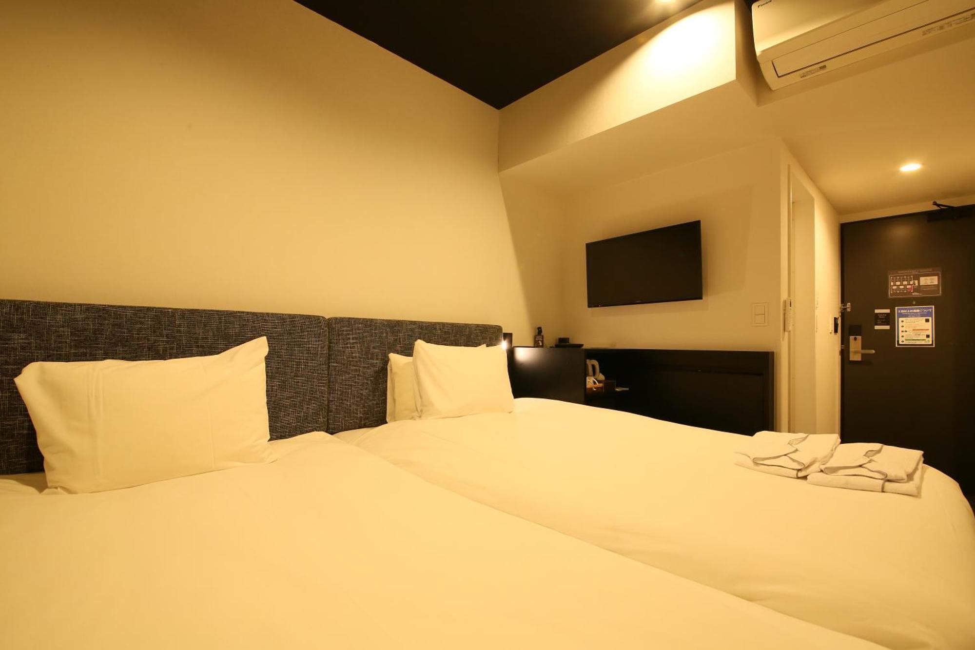 Hotel Trad Replay Ōsaka Extérieur photo