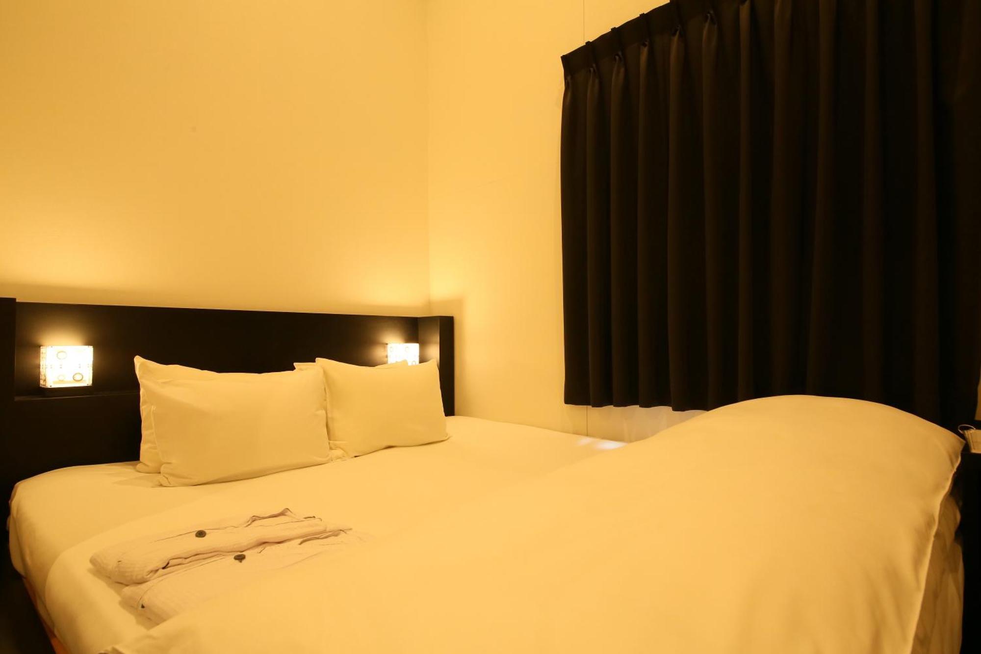 Hotel Trad Replay Ōsaka Extérieur photo
